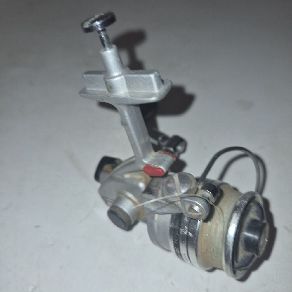 DAIWA 1500C Silver Series Vintage Spinning Reel Fishing Made in Japan Outdoors - Picture 2 of 5